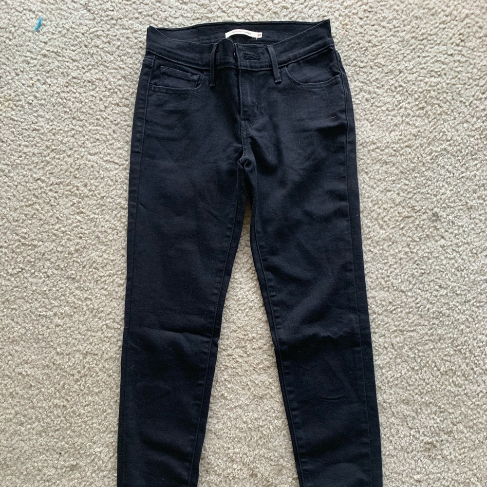 Levi’s black jeans